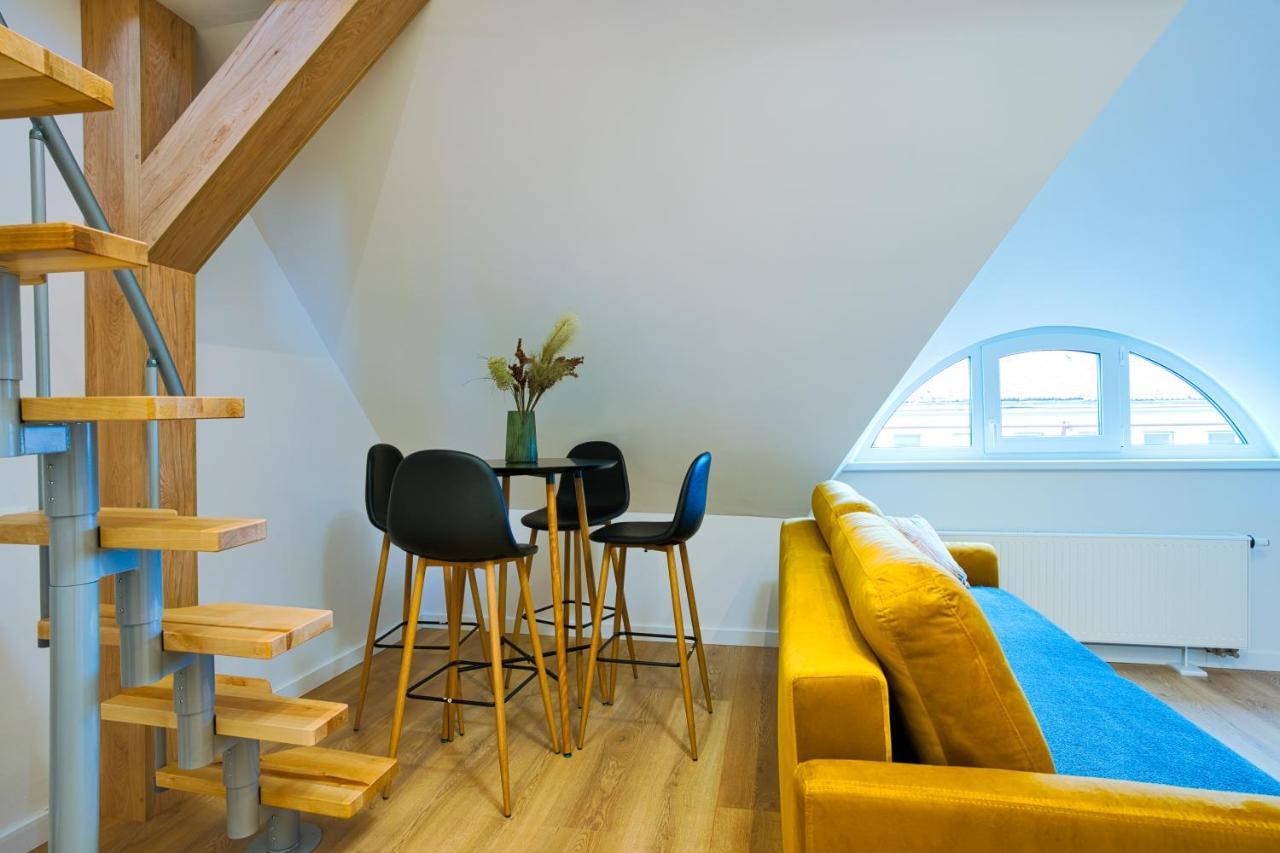Cosy Studio In The City Center With Air Conditioneer! Klaipeda Ngoại thất bức ảnh