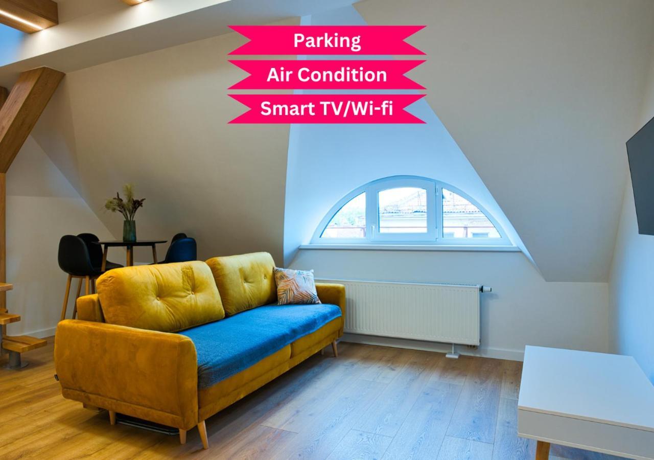 Cosy Studio In The City Center With Air Conditioneer! Klaipeda Ngoại thất bức ảnh